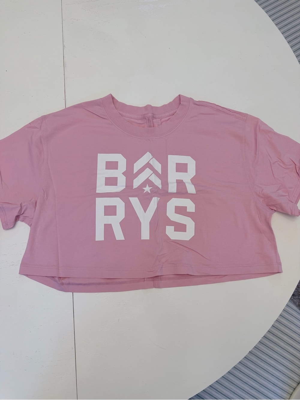 Barry’s Pink Cropped Graphic Tee